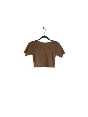 Numi The Crop Undershirt Size M Almond Beige Sweat-Proof Seamless Layering Top